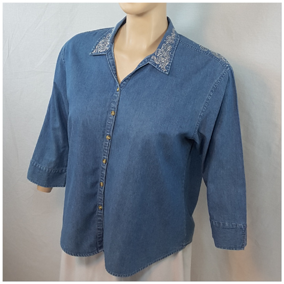 *PLUS* GET LUCKY, Denim Rhinestone Top, size 1X - Picture 6 of 8